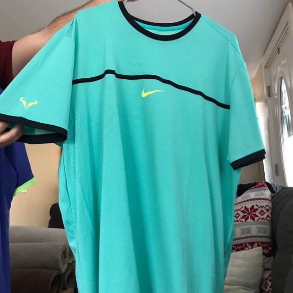 nike challenger shirt